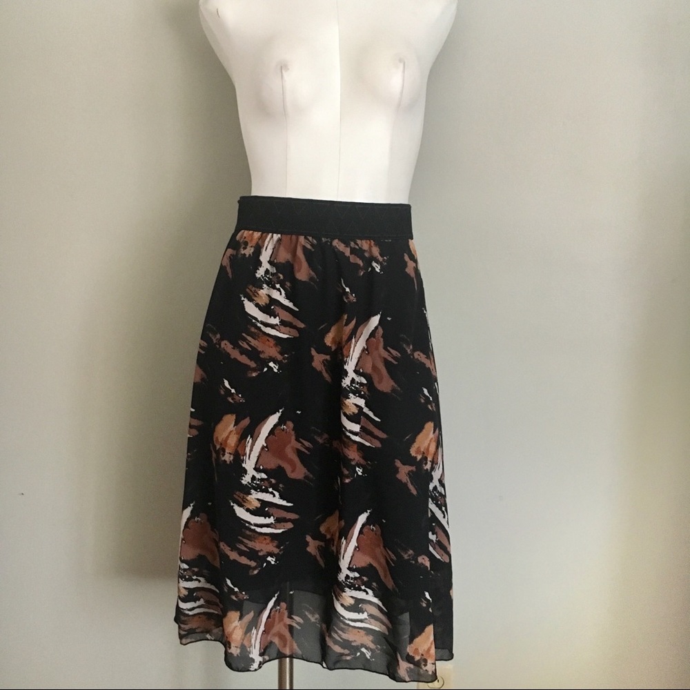 LuLaRoe Lola Skirt - Picture 3 of 7